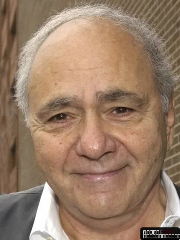Michael Constantine
