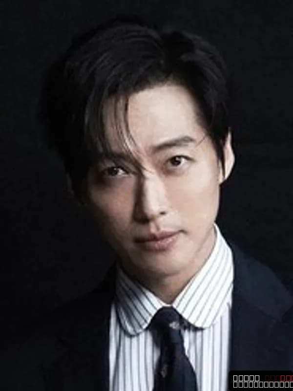 Namkoong Min