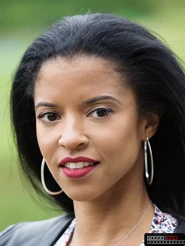 Renée Elise Goldsberry
