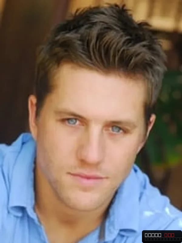Ross Thomas
