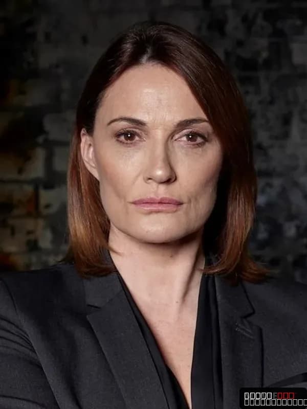 Sarah Parish