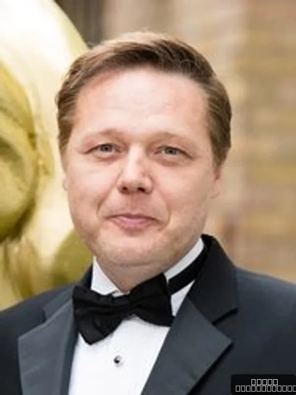 Shaun Dooley