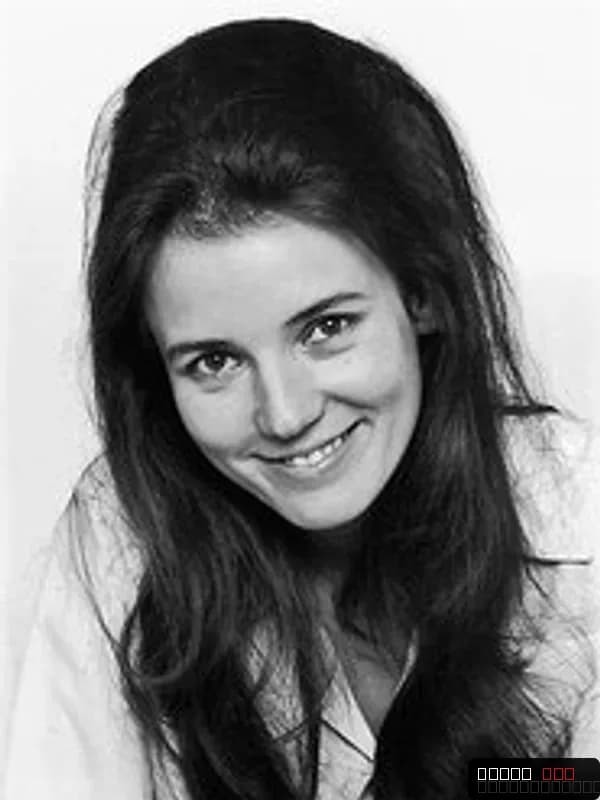 Trish Van Devere