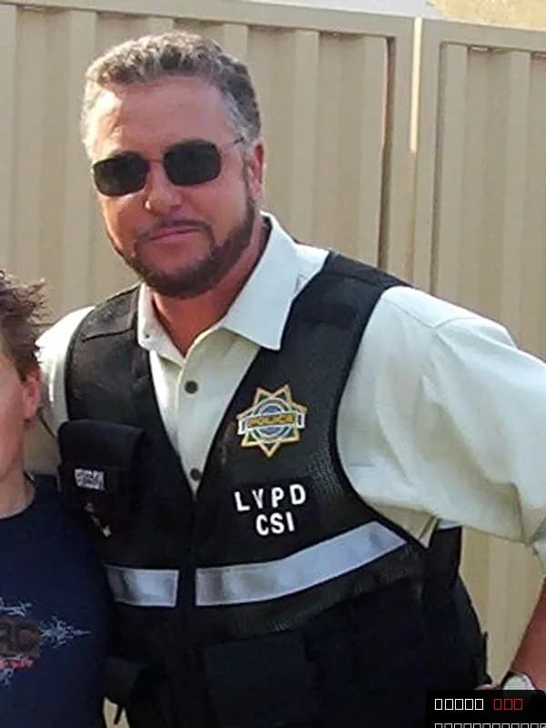 William L. Petersen